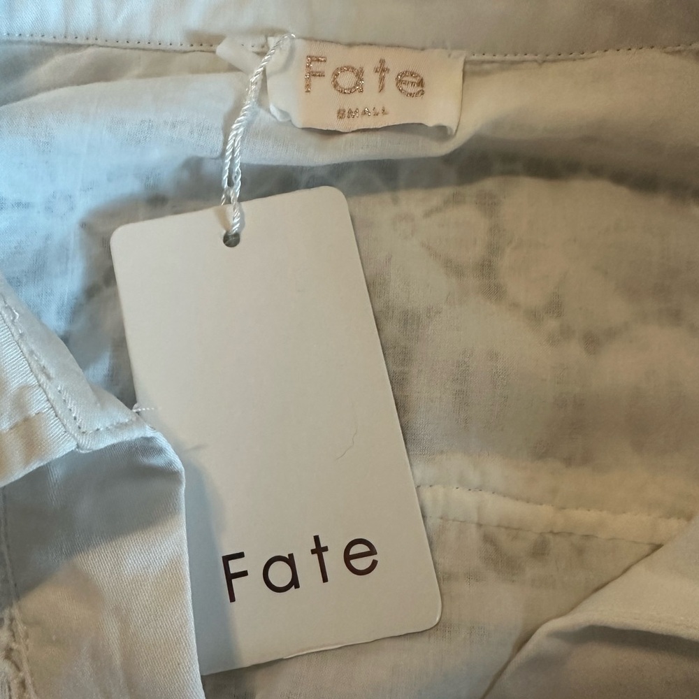 Fate White Lace Shift Dress - Picture 5 of 6